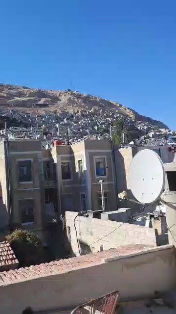 شقتين بإطلالة على جبل قاسيون للبيع  – المهاجرين
